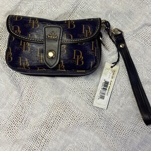 Dooney & Bourke Small Flap wristlet NWT Purple 2U20 C9